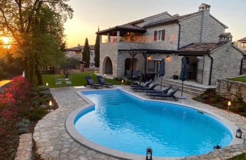 Tinjan Villa | Villa Barbarella