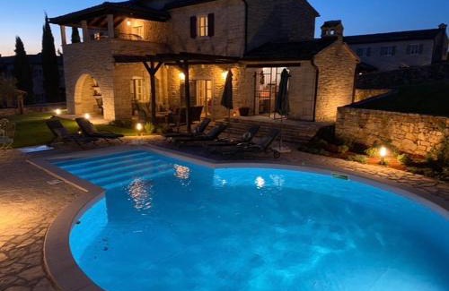 Tinjan Villa | Villa Barbarella