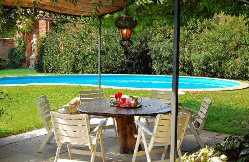 Levada Villa | Villa Barchessa Palladio by Interhome