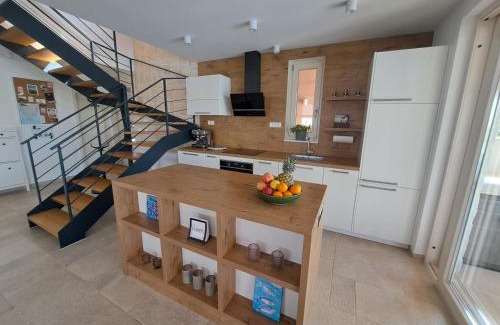 Kastelir Villa | Villa Be happy