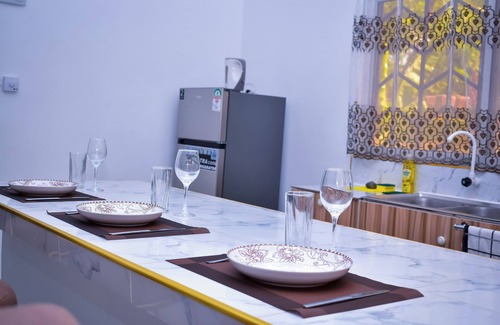 Kilifi Villa | Villa - Beach 2km, Wifi, Smart TV, Parking - by Mango Tree Cottages Kilifi