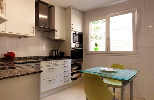 Montgat Villa | Villa "Beach Barcelona" with Sea View, Pool & Wi-Fi