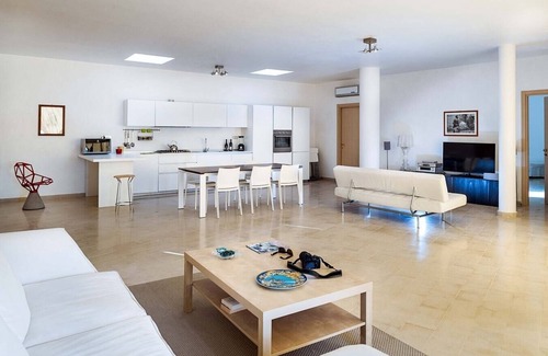 Scicli Villa | Villa Begonia with private pool and tennis court