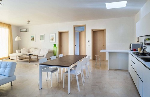 Scicli Villa | Villa Begonia with private pool and tennis court