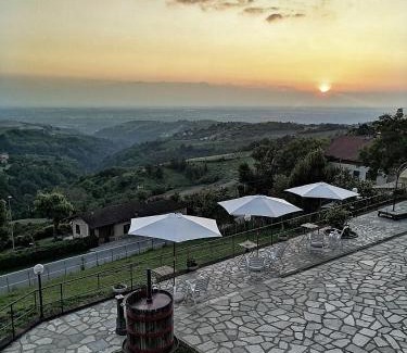 Belvedere Langhe Bed & Breakfast | Villa Belvedere Langhe