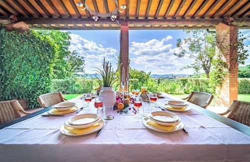 Bivio Pozzo Villa | Villa Belvedere on the Tuscan Hills