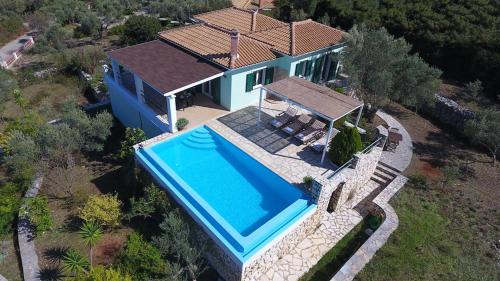 Tsoukaladhes Villa | Villa Belvedere Verde