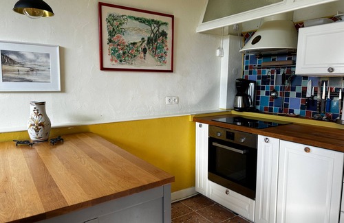 Veules-les-Roses House | Villa Bethléem - Restored thatched cottage with sea views