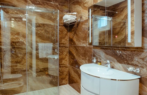 Rade Hotel | Villa Bianca