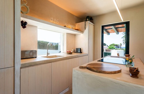 Binisafua Villa | Villa 'Binimadi' with Sea View, Wi-Fi and Air Conditioning