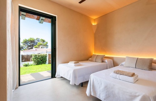 Binisafua Villa | Villa 'Binimadi' with Sea View, Wi-Fi and Air Conditioning