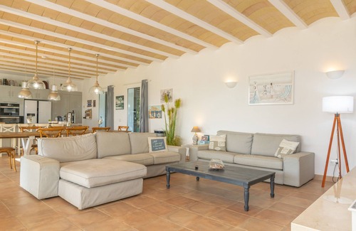 Binisafua Villa | VILLA BINIMIGI - Spectacular villa with private pool. Free WiFi.
