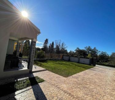 Molos Villa | Villa Boltado