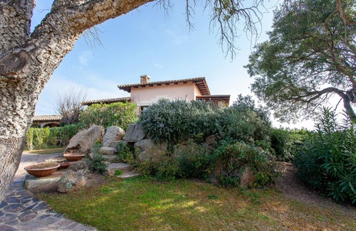 Puntaldia Villa | Villa 'Briziola' with Sea View, Wi-Fi and Air Conditioning