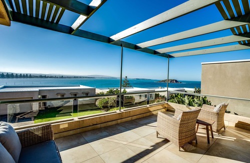 Encounter Bay House | Villa by the Ocean, Wi-Fi and Linen Included