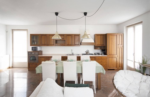 Cisano Villa | Villa "Cà Olea" 140 mq in the countryside only 100 mtr from the lake shore