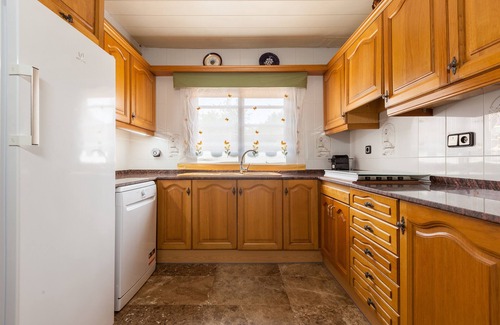 Rubi House | Villa 'Cal Ramon for 15 people' with private pool, Wi-Fi, and air conditioning