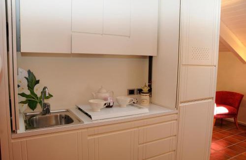 Sirmione Apartment | Villa Callas 16