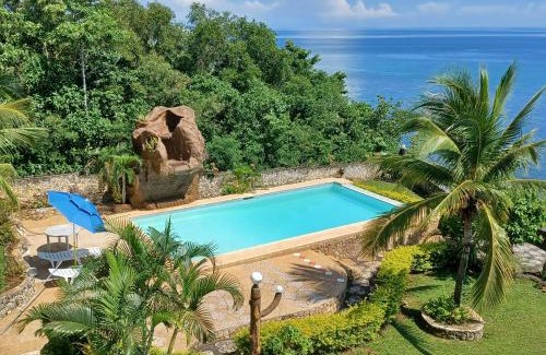 San Francisco Island Villa | Villa Camotes