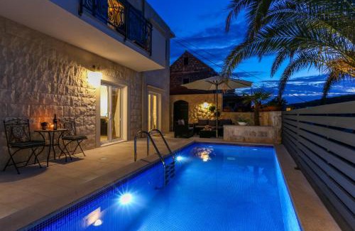 Hvar Old Town Apartment | Villa Capitis in the center- Luxury apartment with swimming pool