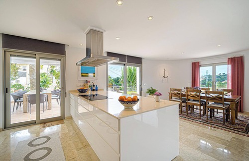Moravit Villa | Villa "Casa Delfin" with Pool, Garden & Wi-Fi