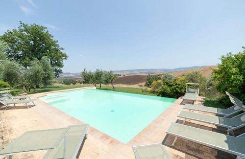 Castiglione d'Orcia Villa | Villa Casa Frati by Interhome
