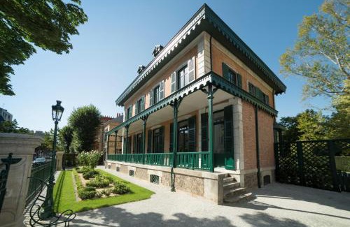 Thermal Ski Chalet | Villa - Chalet Clermont-Tonnerre avec piscine en centre-ville