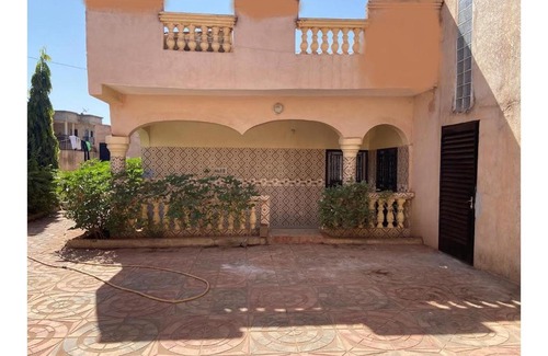 Bamako House | Villa Chambre B climatisée douche Cuisine salon