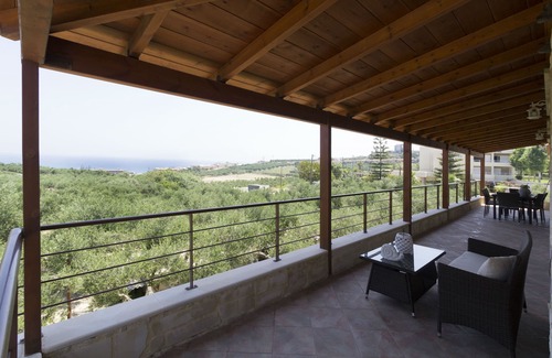 Kato Stalos Villa | Villa Chara Chania | Private Villa with Pool and Sea Views