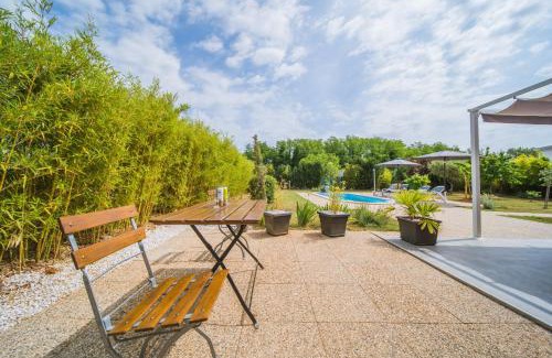 Musalez Villa | Villa Chiara with Private Pool and garden