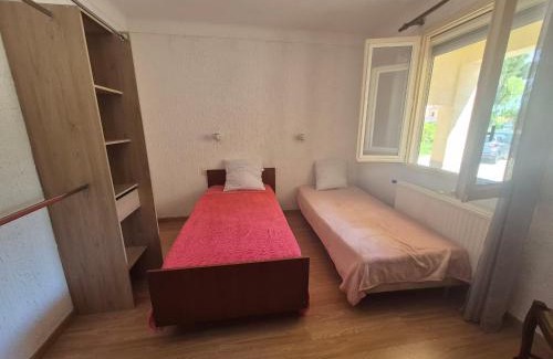 Palau-del-Vidre Villa | Villa climatisée avec grand jardin, animaux admis - FR-1-776-138