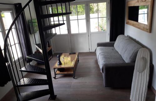 Saint-Jean-aux-Bois House | Villa Cocoon