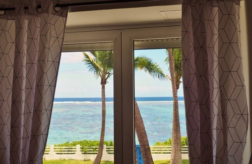 La Saline Les Bains House | * VILLA COCOTIERS DES SABLES * - waterfront