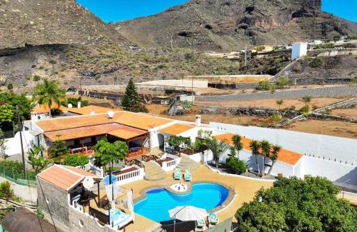 Santiago del Teide Villa | Villa Colmena by Villa Plus