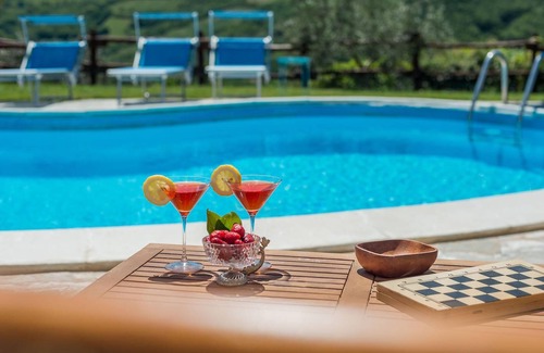 Acqualagna Villa | Villa Colombaia 10 - Three Bedroom Villa, Sleeps 10
