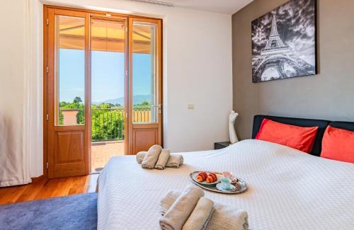 Montecarlo Villa | Villa con Piscina immersa nel Verde - Montecarlo - Horizonte Selections