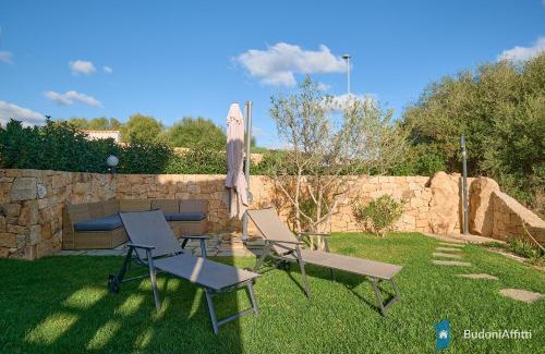 San Lorenzo Villa | Villa con piscina Vista mare 12 posti letto by budoni affitti
