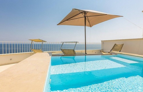 Marina di Marittima House | Villa Core: A bright and sunny independent house which faces the sun and the sea, with Free WI-FI.