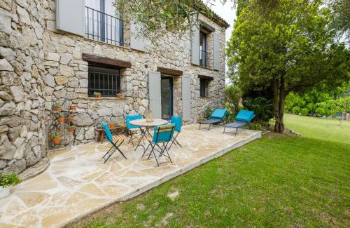 Peymeinade Villa | Villa Cyprès Bleu