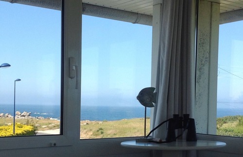 Cleder Villa | VILLA D'ARCHITECTE classée 5 ⭐️ AVEC PISCINE 30°-SPA à 2mn à pieds de la plage