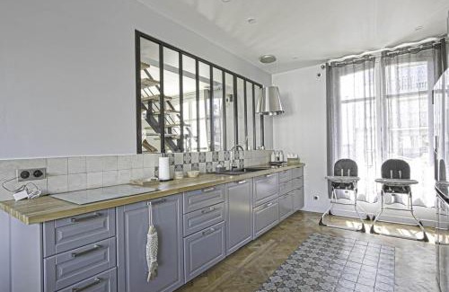 Deauville City Centre Villa | Villa d'exception au coeur de Deauville, Jardin & Cinéma privé