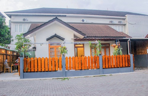 Depok Villa | Villa D'Maguwo Suites