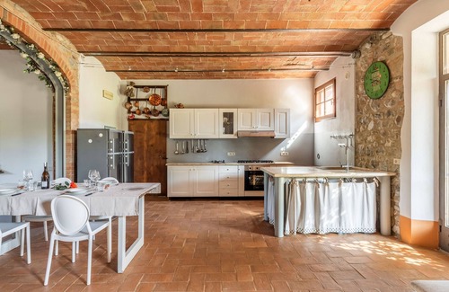 Gallina Villa | Villa D'Orchia, luxury organic farm with private pool in Val D'orcia, Sleeps 15.