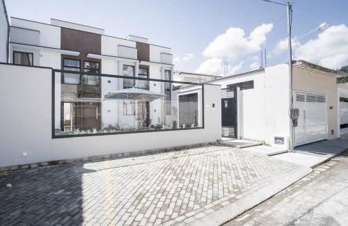 Ponte Branca Villa | Villa da Serra 1