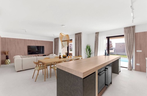 Labinci Villa | Villa Daleo by Villas Guide