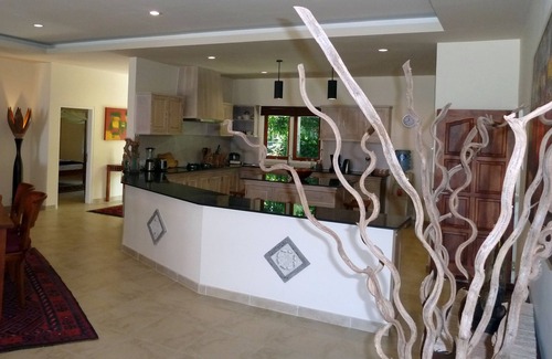 Kalisada Villa | Villa Damai