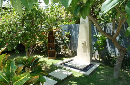 Kalisada Villa | Villa Damai