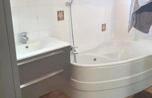 Sainte-Rose Villa | Villa de 4 chambres avec piscine privee jardin clos et wifi a Sainte Rose a 1 km de la plage