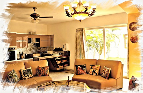Candolim Villa | Villa De Plumeria Pvt Pool WiFi, 3 min to beach!