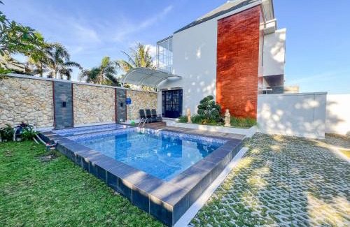 Sleman Villa | Villa De Raya Kolam Renang Private
